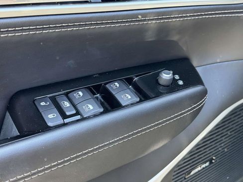 Used 2022 Jeep Wagoneer Series II AWD/4WD image 21