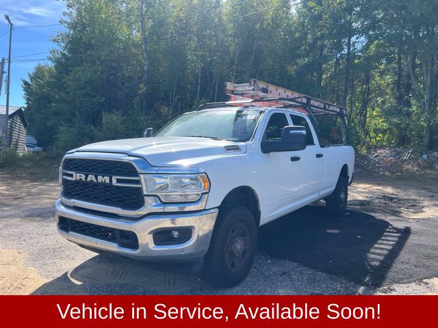 Used 2024 RAM 2500 Tradesman w/ Chrome Appearance Group AWD/4WD image 3