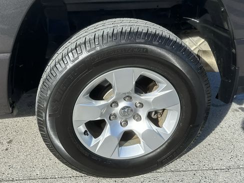 Used 2021 RAM 1500 Big Horn image 9