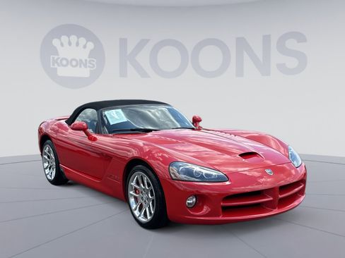 Used 2004 Dodge Viper SRT-10 RWD image 18