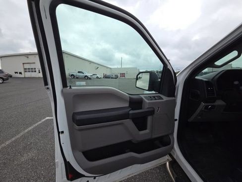Used 2019 Ford F150 XL w/ Equipment Group 101A Mid AWD/4WD image 10