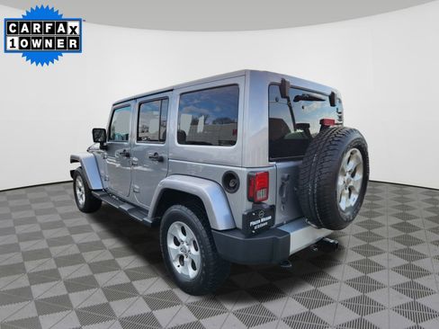 Used 2015 Jeep Wrangler Unlimited Sahara w/ Dual Top Group image 3