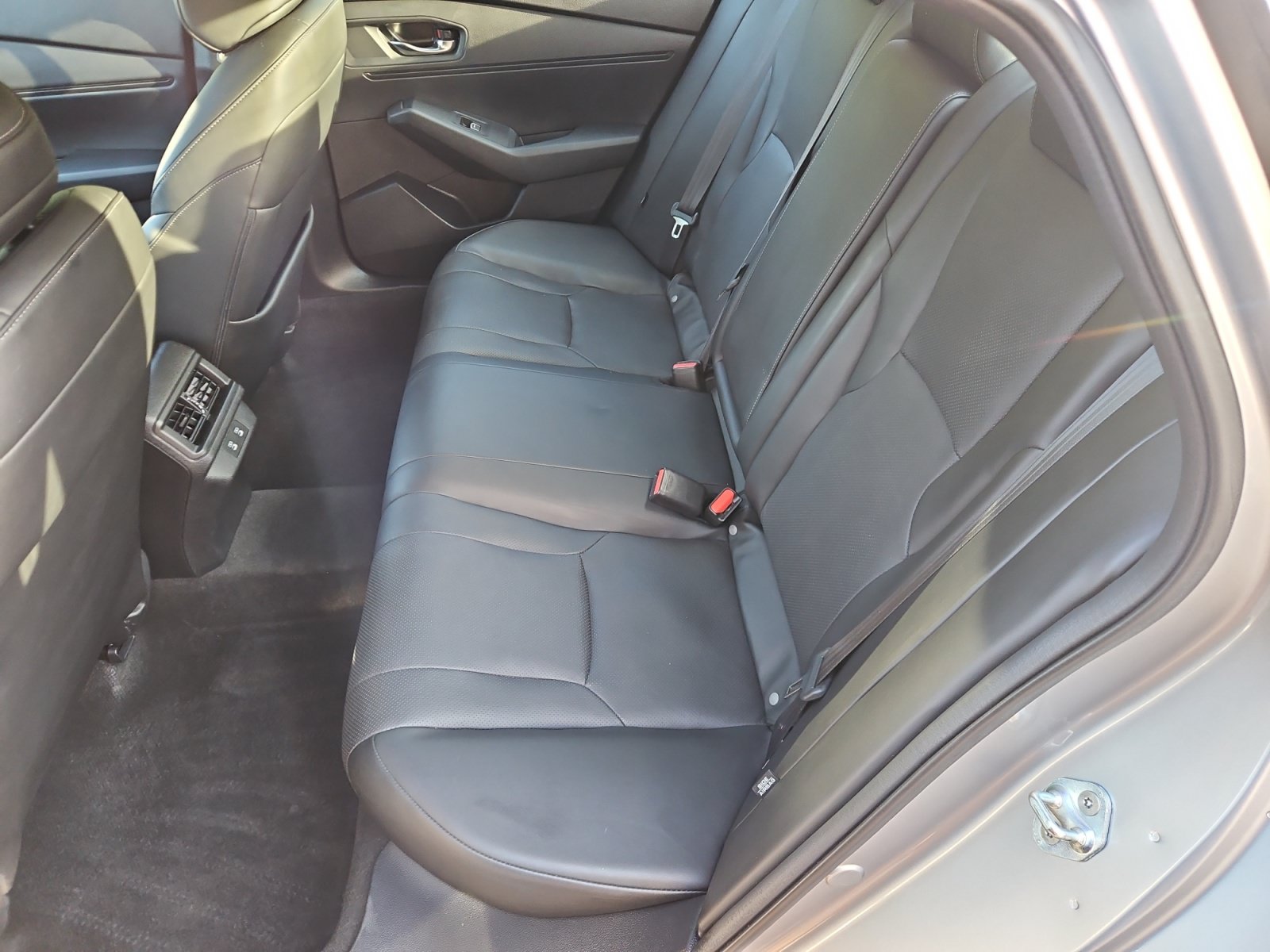 Used 2023 Honda Accord EX-L image 14