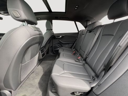 Used 2025 Audi Q8 Premium Plus w/ Premium Plus Package AWD/4WD image 22