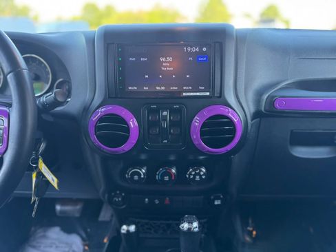 Used 2014 Jeep Wrangler Unlimited Sport w/ Quick Order Package 24S AWD/4WD image 16