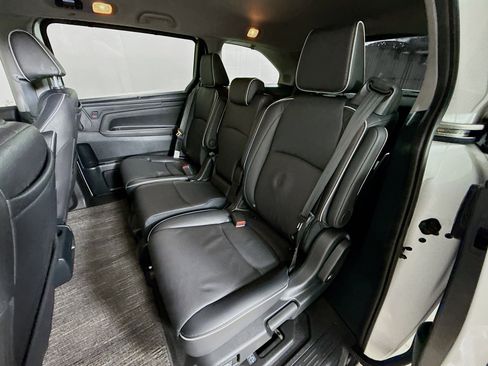 Certified 2024 Honda Odyssey Elite image 30