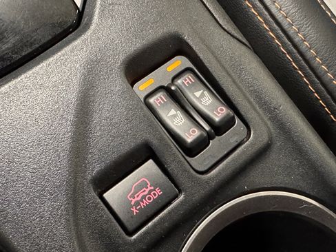 Used 2023 Subaru Crosstrek 2.5i Limited w/ Moonroof Package image 10