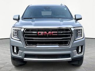 Used 2024 GMC Yukon SLT w/ SLT Luxury Package video 2