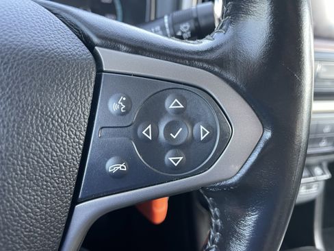 Used 2017 Chevrolet Colorado Z71 image 16