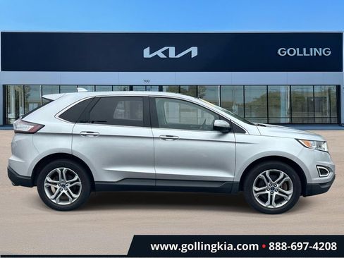 Used 2017 Ford Edge Titanium w/ Equipment Group 301A AWD/4WD image 2