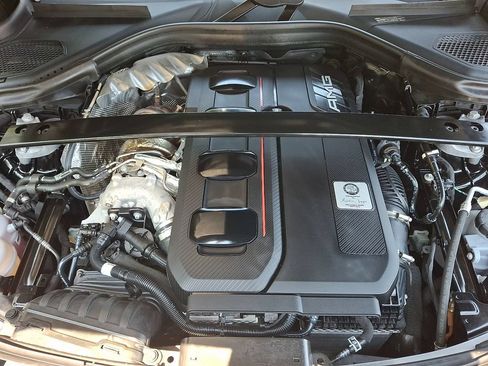 Used 2025 Mercedes-Benz GLC 63 AMG S image 31