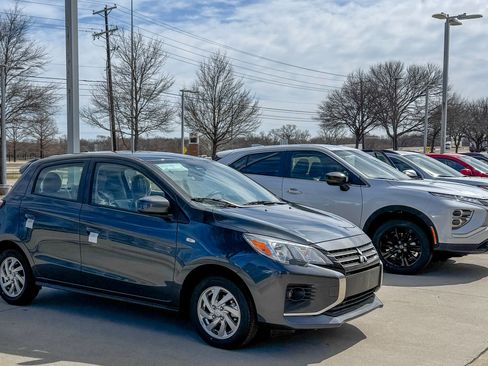 New 2026 Mitsubishi Outlander ES image 26