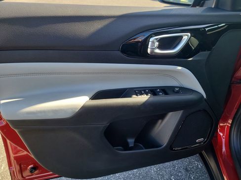 New 2026 Jeep Compass Limited image 16