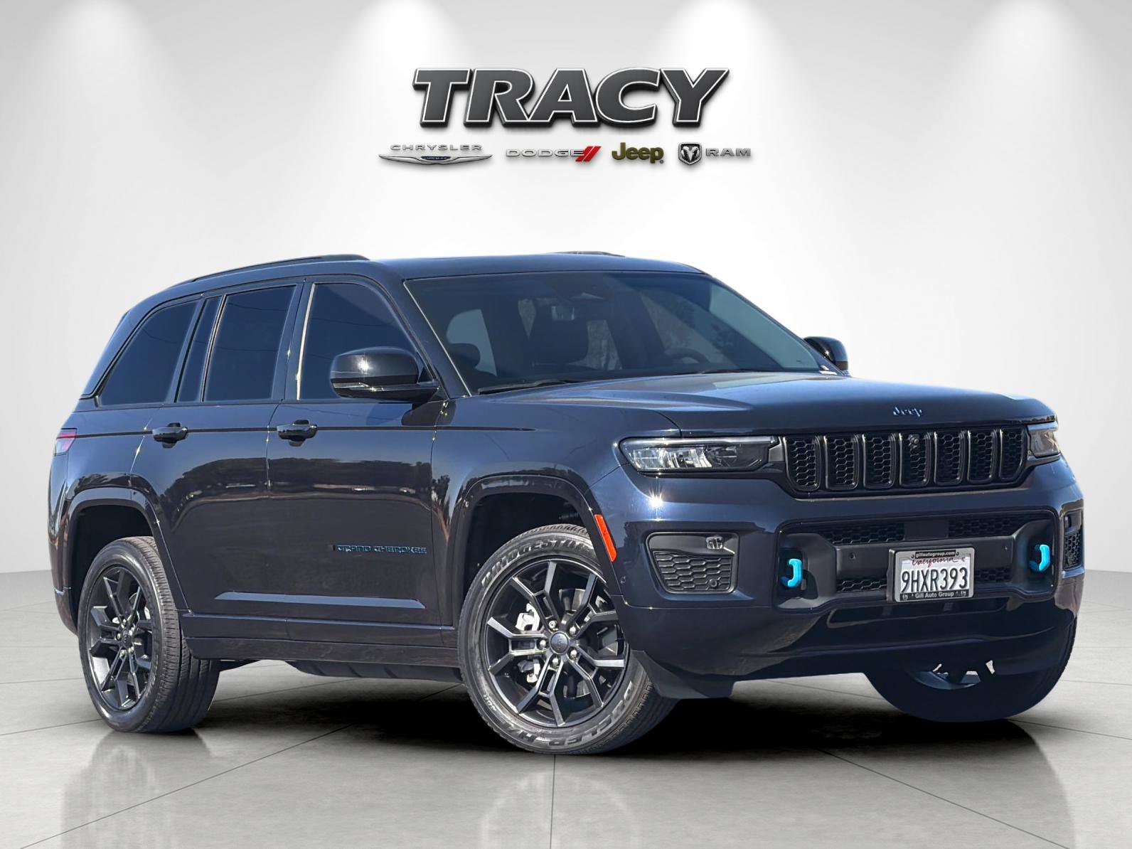 Used 2023 Jeep Grand Cherokee 30th Anniversary AWD/4WD image 2