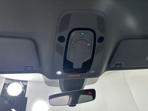 Used 2022 Audi Q5 2.0T Premium image 24