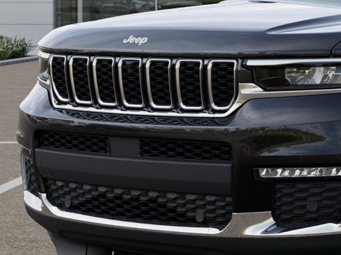 New 2025 Jeep Grand Cherokee L Limited w/ Luxury Tech Group II image 35