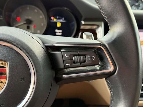 Used 2022 Porsche Macan S AWD/4WD image 28