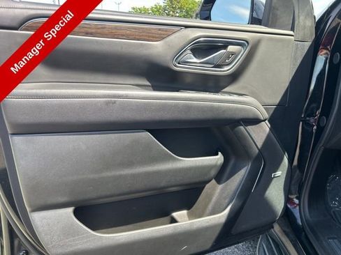 Used 2024 Chevrolet Suburban Premier AWD/4WD image 11