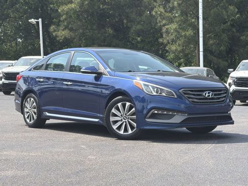 Used 2017 Hyundai Sonata Sport w/ Value Edition Package 02 FWD image 2
