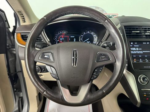 Used 2019 Lincoln MKC Select w/ Select Plus Package AWD/4WD image 13