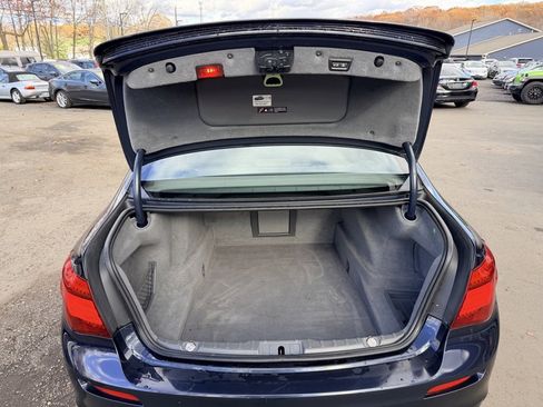 Used 2014 BMW 750Li xDrive image 32