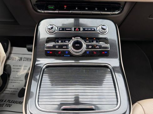 Certified 2022 Lincoln Nautilus Reserve AWD/4WD image 35