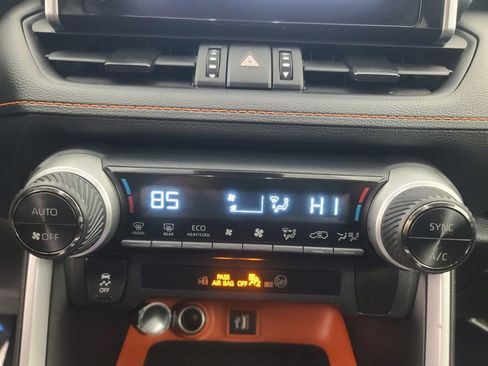 Used 2024 Toyota RAV4 Adventure image 34