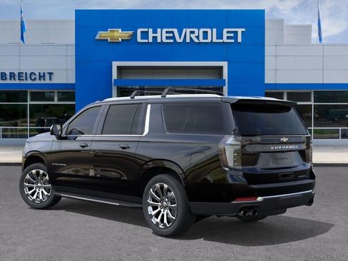 New 2026 Chevrolet Suburban Premier image 3