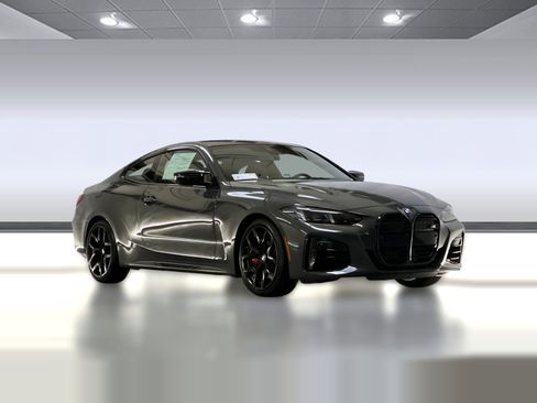 Used 2026 BMW M440i Coupe w/ Premium Package image 6