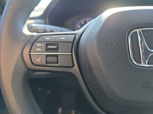 Used 2023 Honda Accord EX image 19