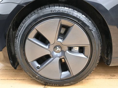 Used 2023 Tesla Model 3 Standard Range RWD image 10