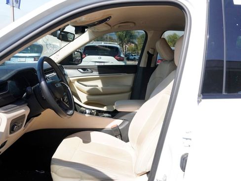 Used 2022 Jeep Grand Cherokee Limited AWD/4WD image 15