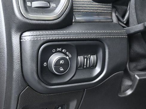 Used 2019 RAM 1500 Limited image 15