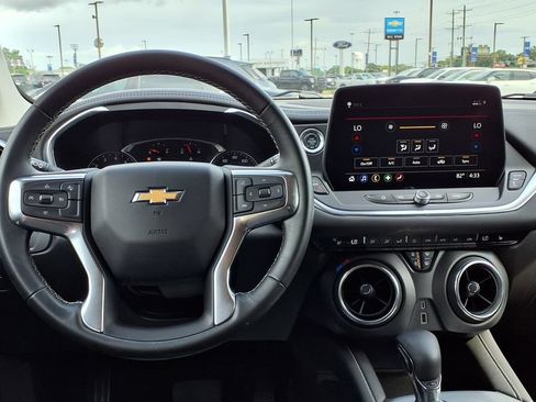Used 2024 Chevrolet Blazer LT w/ LPO, Floor Liner Package FWD image 9
