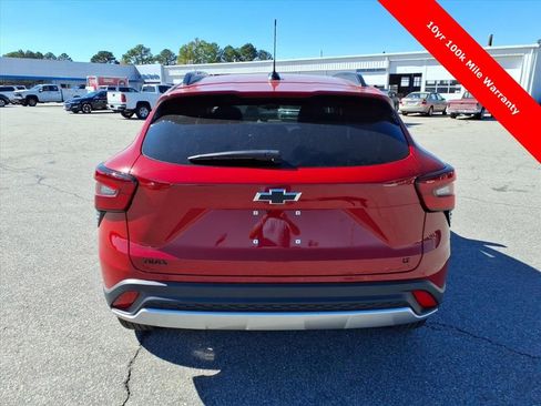 New 2026 Chevrolet Trax LT w/ Driver Confidence Package image 4