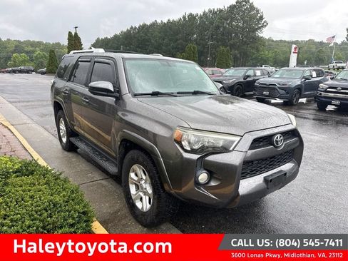 Used 2016 Toyota 4Runner SR5 RWD image 1