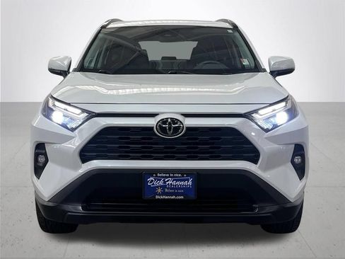 Used 2023 Toyota RAV4 XLE Premium AWD/4WD image 4