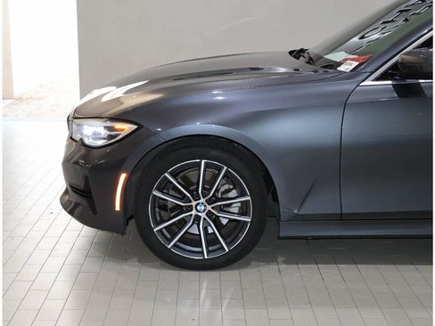 Used 2019 BMW 330i Sedan RWD image 4