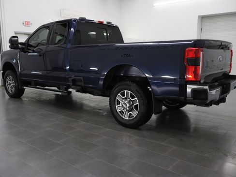 Used 2023 Ford F350 Lariat w/ FX4 Off-Road Package AWD/4WD image 5
