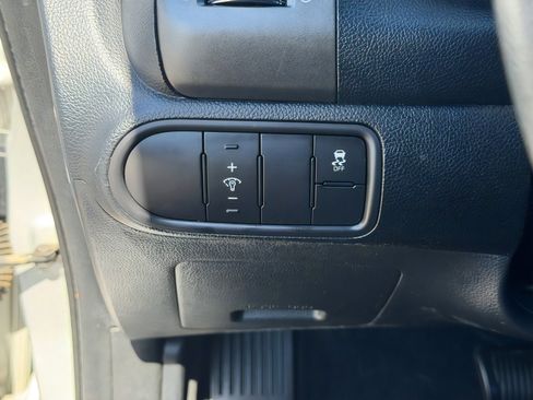 Used 2018 Kia Forte LX w/ LX Rear Camera Package image 19