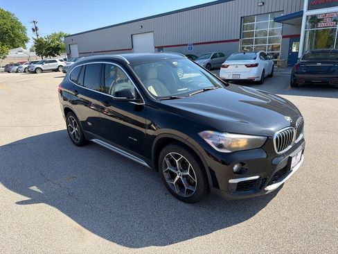 Used 2017 BMW X1 xDrive28i AWD/4WD image 2