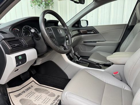 Used 2015 Honda Accord EX-L image 11