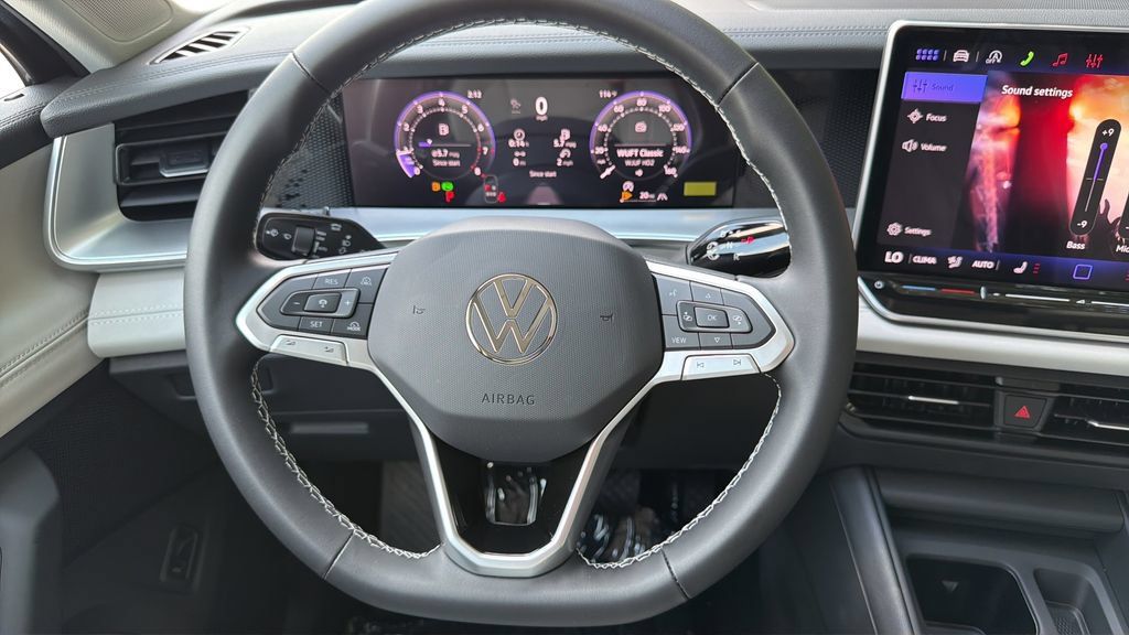 New 2026 Volkswagen Tiguan SE AWD/4WD image 14