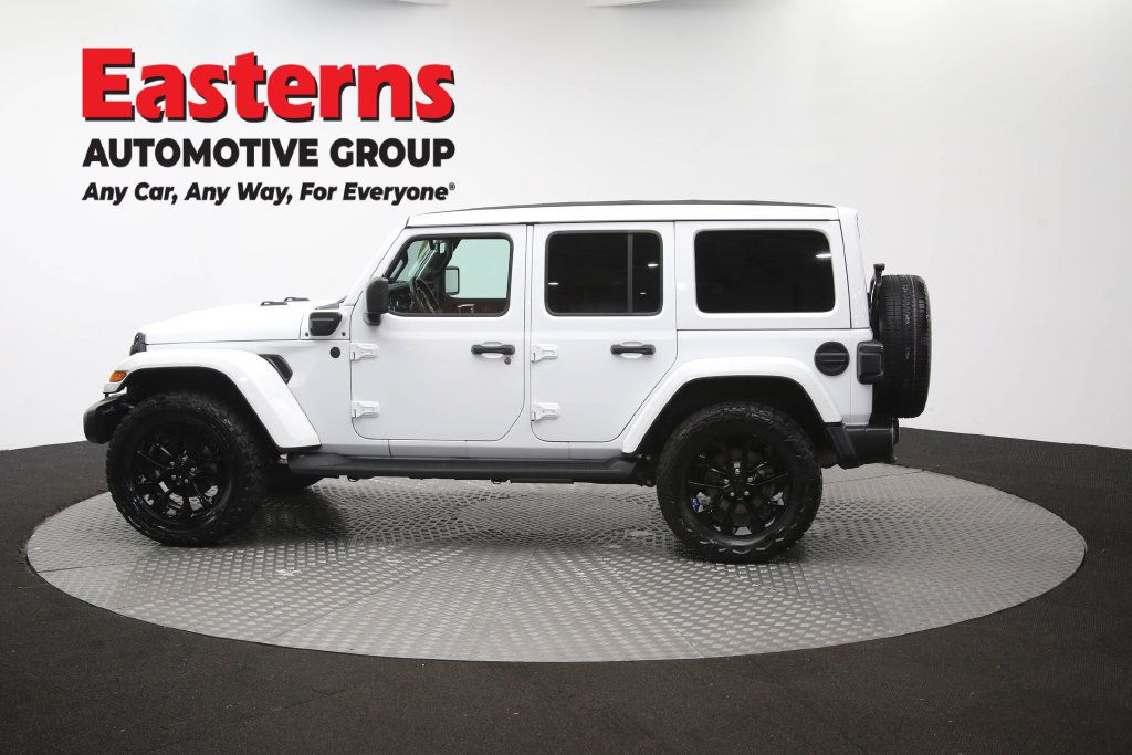 Used 2022 Jeep Wrangler Unlimited Sahara w/ Cold Weather Group AWD/4WD image 63