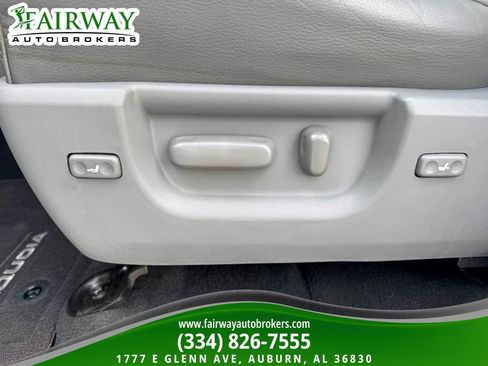 Used 2021 Toyota Sequoia Platinum AWD/4WD image 17
