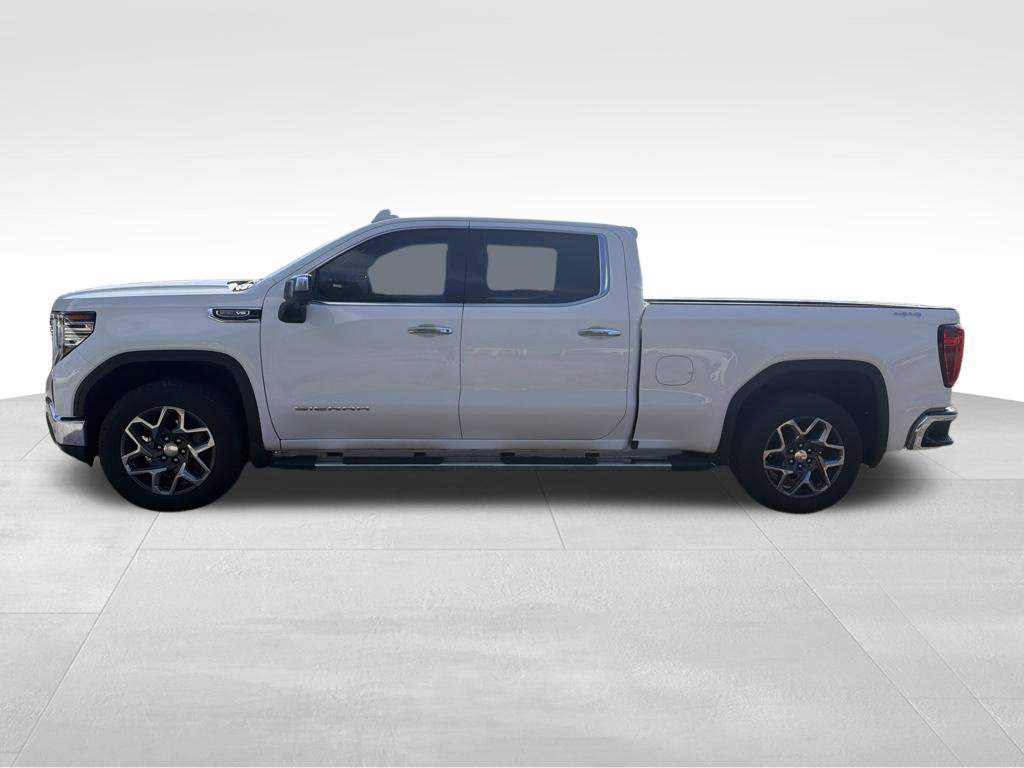 Used 2024 GMC Sierra 1500 SLT w/ SLT Premium Plus Package AWD/4WD image 11