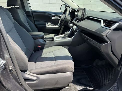 Used 2021 Toyota RAV4 XLE w/ Convenience Package AWD/4WD image 13