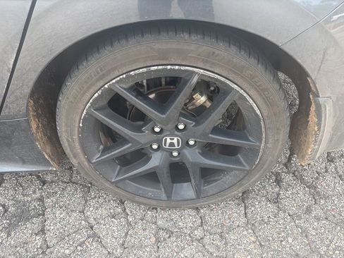 Used 2024 Honda Civic Sport image 2