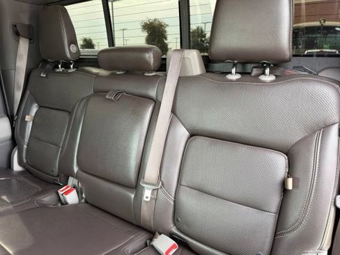Used 2019 Chevrolet Silverado 1500 LT w/ Texas Edition RWD image 21