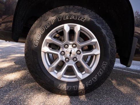 Used 2023 Chevrolet Silverado 1500 RST w/ Z71 Off-Road Package image 43